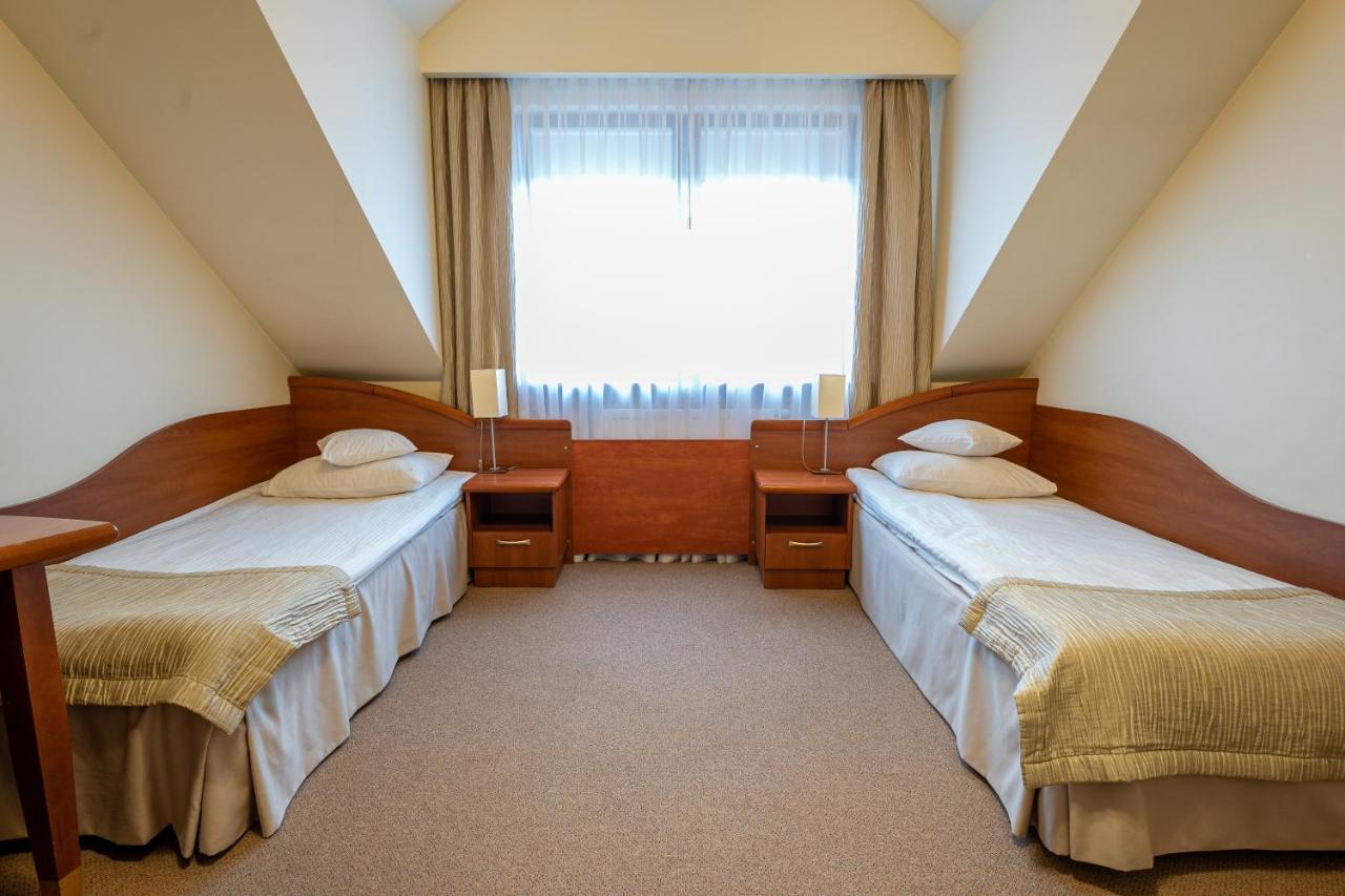 Hotel Szelcow Lesko Eksteriør billede