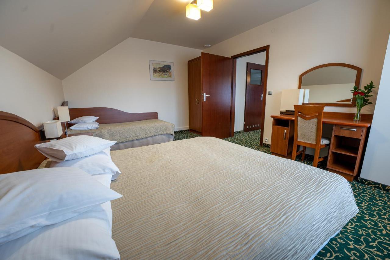 Hotel Szelcow Lesko Eksteriør billede