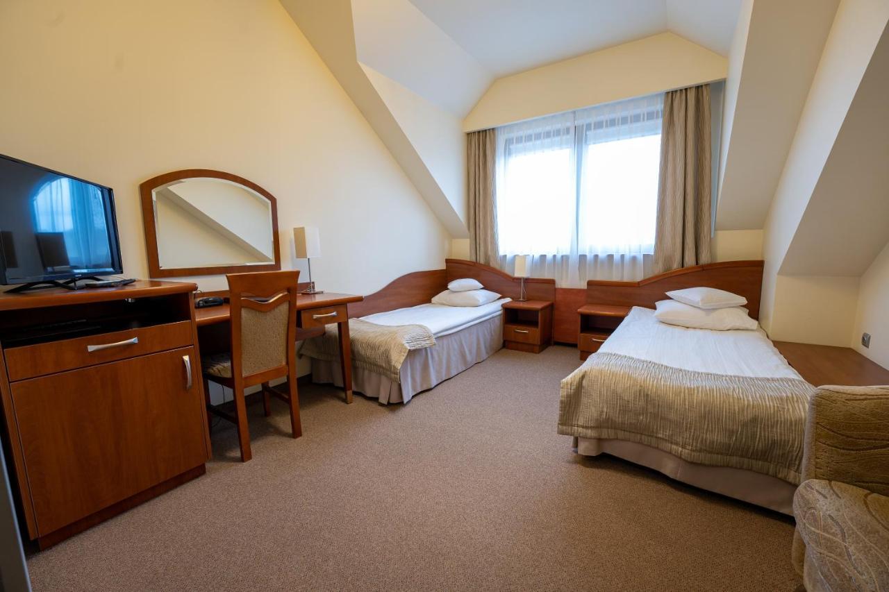 Hotel Szelcow Lesko Eksteriør billede