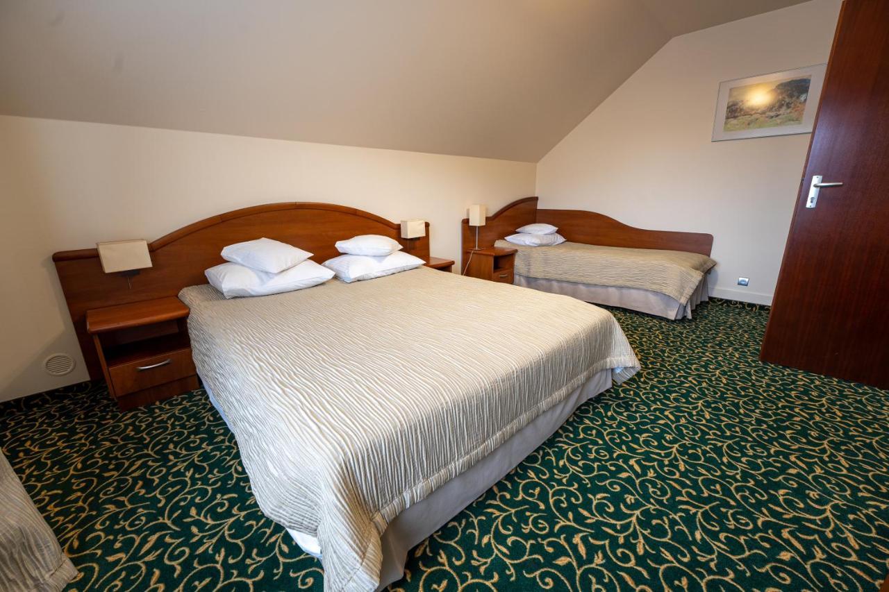 Hotel Szelcow Lesko Eksteriør billede